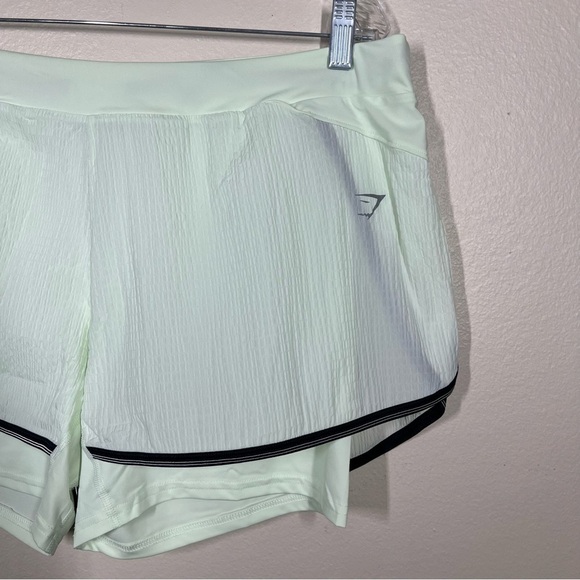 Gymshark Womens Speed 2 n 1 Running Shorts Size XXL Cucumber Green - Picture 2 of 6